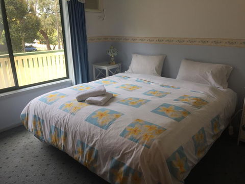 Halls Gap Tavern - Melbourne Tourism 2