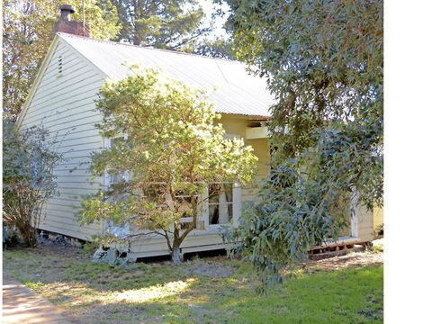 Happy Cozy House For Holidays, Beach, BBQ, Pet Friendly 35kms From CBD In Country Life Style !!! - Melbourne Tourism 1