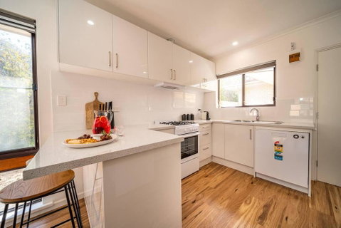 Harmony At Henley Beach-Wifi - Nespresso - Netflix - Melbourne Tourism 3