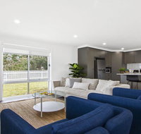Heartland and Burrows - 450m to beach - Melbourne Tourism
