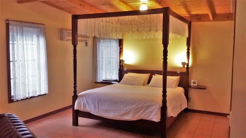 Heatherlie Cottages Halls Gap - Melbourne Tourism 1