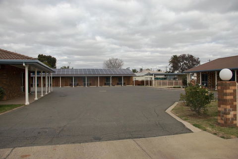 Highway Inn Motel - Melbourne Tourism 2