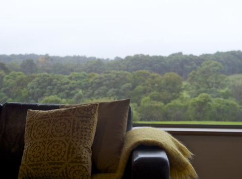 Hilltop Studios - Melbourne Tourism 2