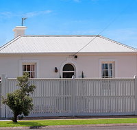 Historic Central Cottage In Warrnambool - Melbourne Tourism