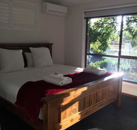 Holly House BnB - Melbourne Tourism