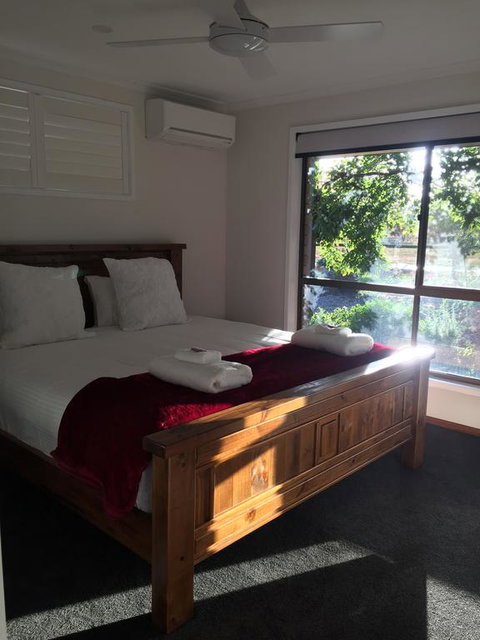 Holly House BnB - Melbourne Tourism 0