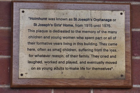 Holmhurst Guest House - Melbourne Tourism 1