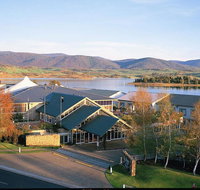 Horizons 414 - Lake Jindabyne Waterfront - Melbourne Tourism