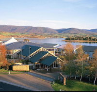 Horizons 418 - Lake Jindabyne Waterfront - Melbourne Tourism