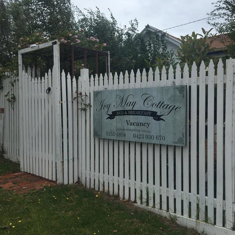 Ivy May Cottage - Melbourne Tourism 3