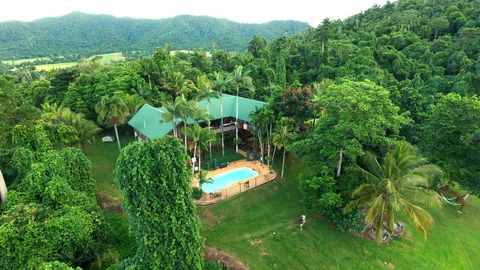 Jackaroo Treehouse Mission Beach - Melbourne Tourism 0