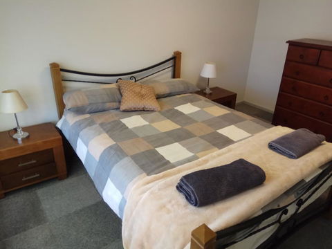 Joy On Joyce - Melbourne Tourism 1