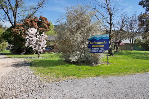 Kalamunda 6 - On The Rail Trail - Melbourne Tourism 0