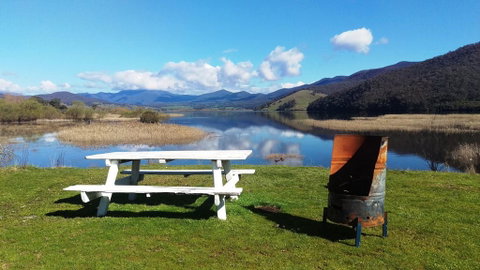 Khancoban Lakeside Caravan Park - Melbourne Tourism 1