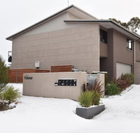 Khione 1 - Modern  spacious with views towards Lake Jindabyne  the mountains beyond - Melbourne Tourism