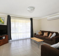 Kingfisher - Pet-Friendly - 10 Mins to Hyams Beach - Melbourne Tourism