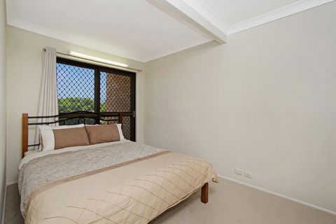 KINGSCLIFF HOLIDAY HOME ON THE HILL - SYD'S VIEW - Melbourne Tourism 0