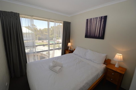 Kirwan 40 - Melbourne Tourism 3