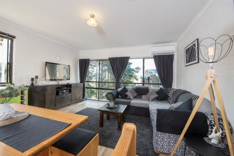 Kirwan Apartment 21 - Melbourne Tourism 0