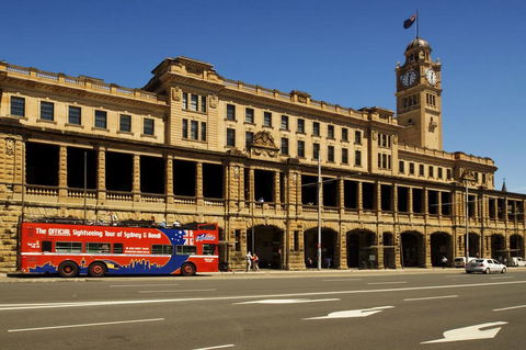 KOZYGURU Belrose Modern Designer 2 Bed + FREE Parking - Melbourne Tourism 3