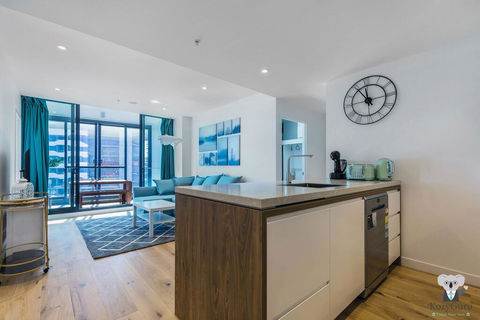 KOZYGURU FORTITUDE VALLEY HOLIDAY STYLE 2 BED APT FREE PARKING QFV211-1601 - Melbourne Tourism 3