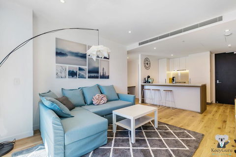 KOZYGURU FORTITUDE VALLEY HOLIDAY STYLE 2 BED APT FREE PARKING QFV211-1601 - Melbourne Tourism 0
