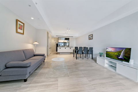 KOZYGURU HAYMARKET SYDNEY CITY VIEW 2 BED STUNNING APT NHA178-1206 - Melbourne Tourism 0
