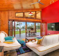 Lake Tinaroo Waterfrontage - Melbourne Tourism