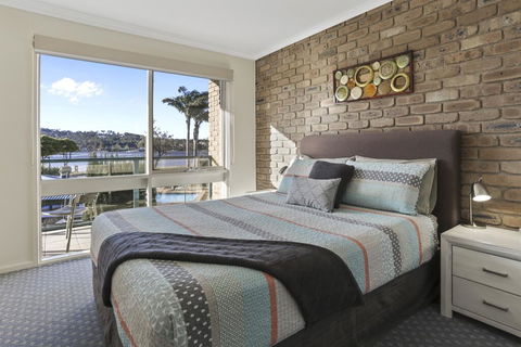 Lakeside Holiday Apartments Merimbula - Melbourne Tourism 2