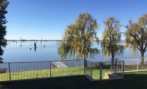 Lakeside Landing - Waterfront - Melbourne Tourism 1
