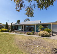 Lakeview - Waterviews on Newlands Arm - Melbourne Tourism