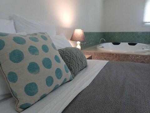 Lauristina Spa Cottage - Melbourne Tourism 1