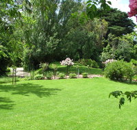 Leafield Cottages - Melbourne Tourism