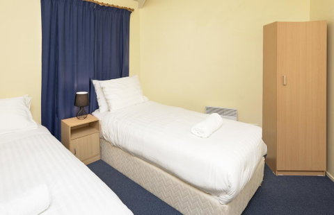 Leo's Cottage - Melbourne Tourism 1