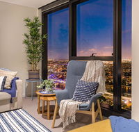 Level 77 Skytower Retreat in CBD - Melbourne Tourism