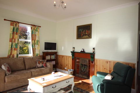 Lilac Cottage - Melbourne Tourism 2