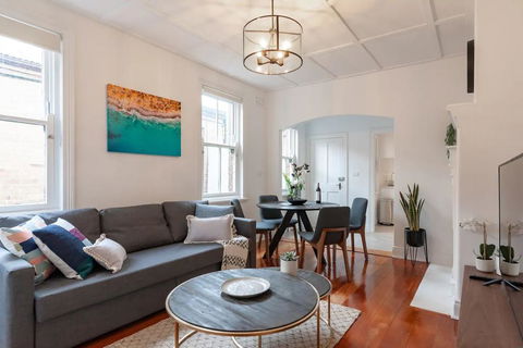 Luxurious Heritage Home With Harbour Bridge Views - Melbourne Tourism 0