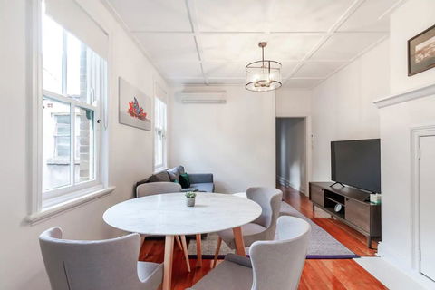 Luxurious Historic Home With Harbour Bridge Views - Melbourne Tourism 2