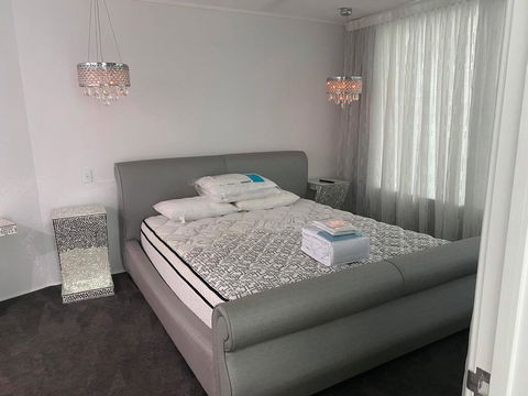 Luxury Apartment, Perfect Location - Melbourne Tourism 2
