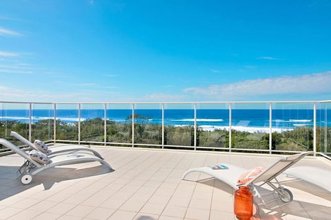 LUXURY BALE PENTHOUSE & JACUZZI SPA 1328 NORTH CULTURE - Melbourne Tourism 0