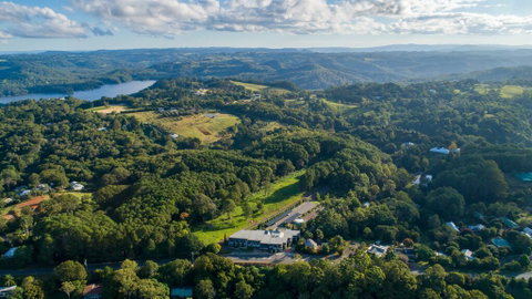 Luxury Hinterland Retreat - Family Suite With Hinterland And Ocean Views - Melbourne Tourism 2