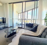 Luxury Level 2-bed 2-bath City View Apt in Olympic Park - Melbourne Tourism