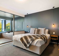 Luxury Spa Retreat with Ocean and Hinterland Views - Melbourne Tourism