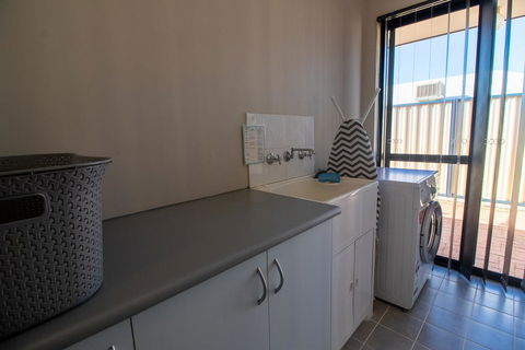 Madora Bay Beach House - Melbourne Tourism 2