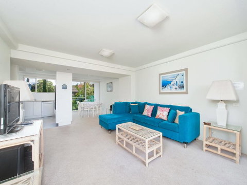 Marine Drive, Cirrus, Unit 6, 44 - Melbourne Tourism 1