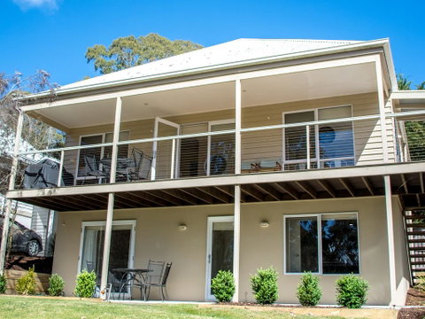 McMillans Villa 18 Metung - Melbourne Tourism 0