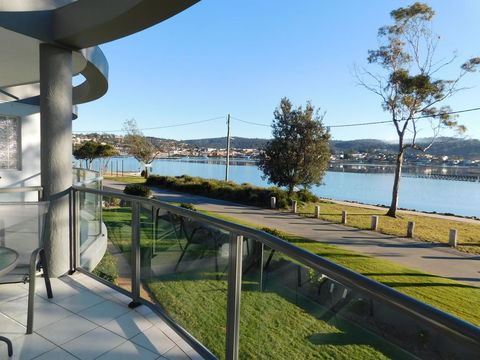 Merimbula Lake Apartments - Melbourne Tourism 1