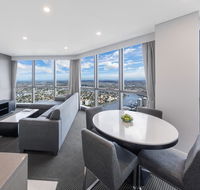 Meriton Suites Adelaide Street - Melbourne Tourism