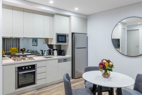 Meriton Suites Bondi Junction - Melbourne Tourism 1
