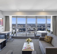 Meriton Suites Herschel Street - Melbourne Tourism